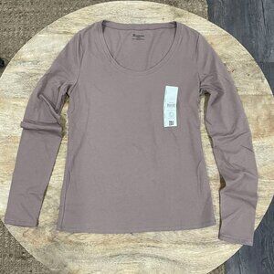 5/$20 NEW M Women's Mauve Scoop Neck Tee